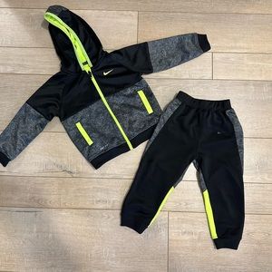 Nike two piece matching outfit 24 months